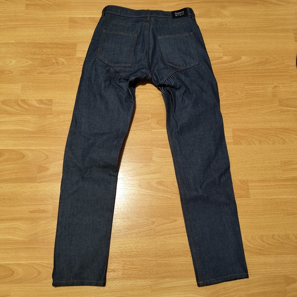 Raw denim - Picture 3 of 3